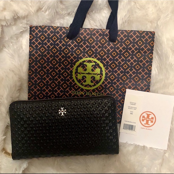 Tory Burch Handbags - NEW Tory Burch Marion Embossed Zip Wallet